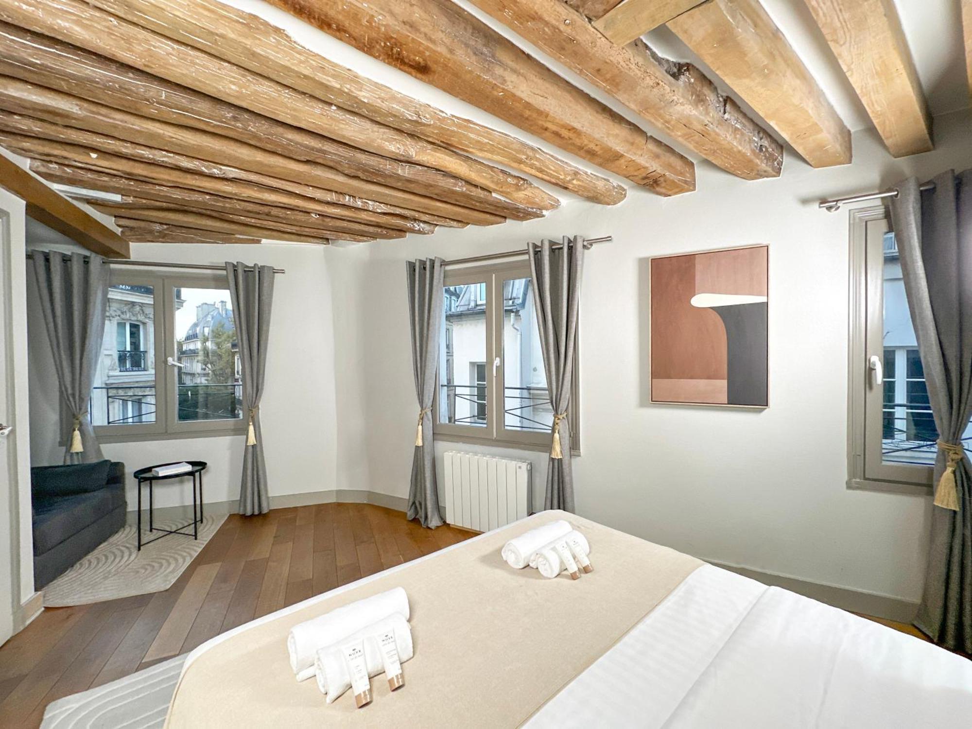 St Michel Apartment Paris Exterior photo